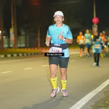 Runner Photo 8793169