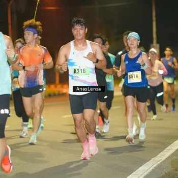 Runner Photo 8793211