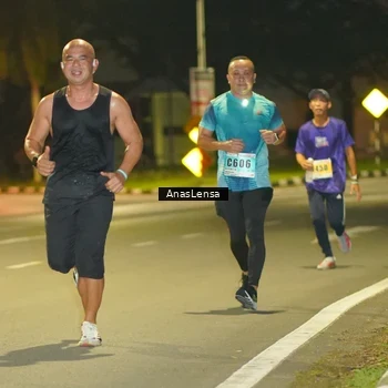 Runner Photo 8793363