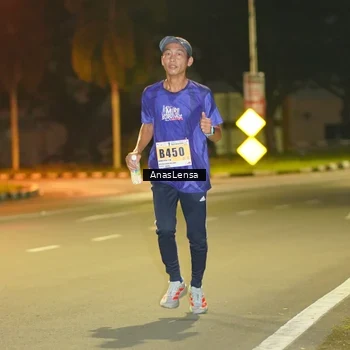 Runner Photo 8793417