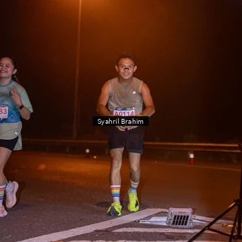 Runner Photo 8793477