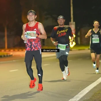 Runner Photo 8793505