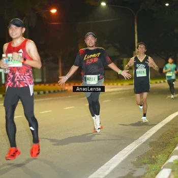 Runner Photo 8793506
