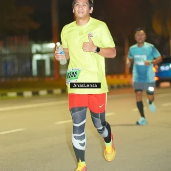 Runner Photo 8793677