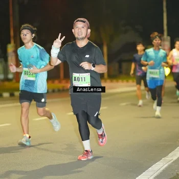 Runner Photo 8793711