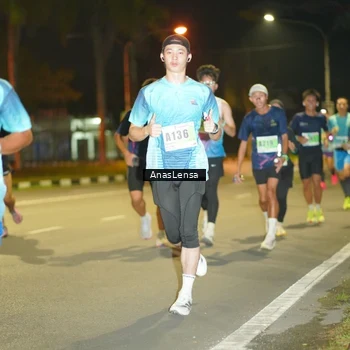 Runner Photo 8793762