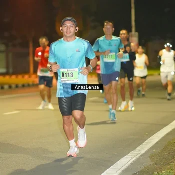 Runner Photo 8793810
