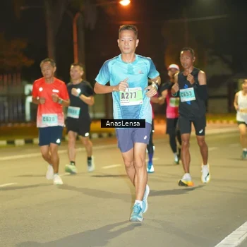 Runner Photo 8793841