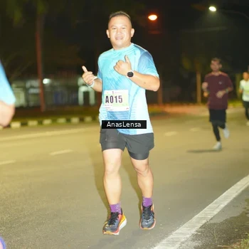 Runner Photo 8793883