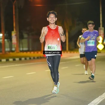 Runner Photo 8793959