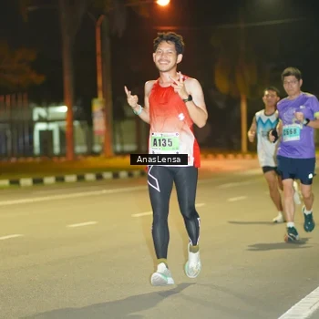 Runner Photo 8793963