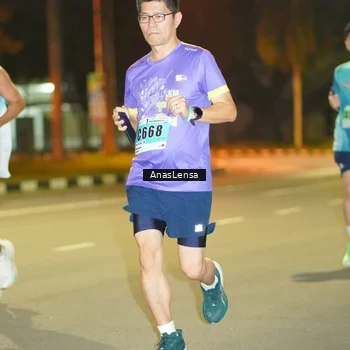 Runner Photo 8794022