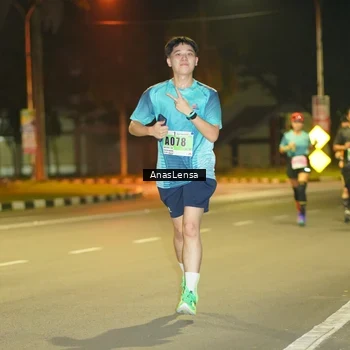 Runner Photo 8794025