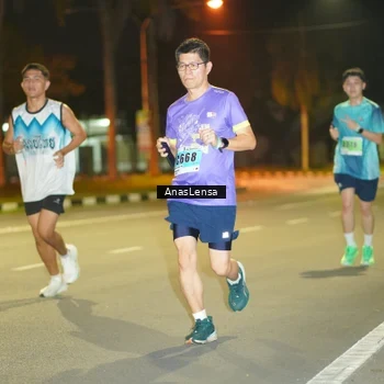 Runner Photo 8794027