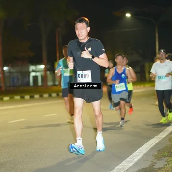 Runner Photo 8794048