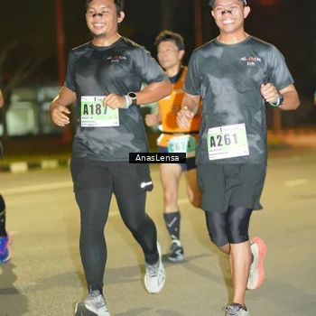 Runner Photo 8794069