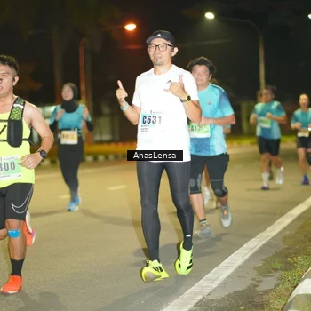 Runner Photo 8794089
