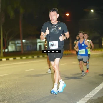 Runner Photo 8794090