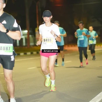 Runner Photo 8794213