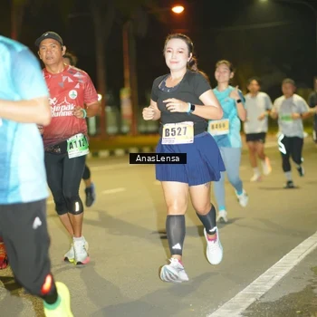 Runner Photo 8794271