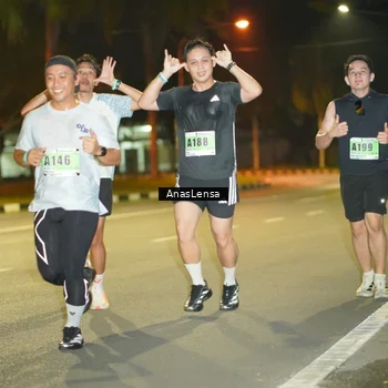 Runner Photo 8794291