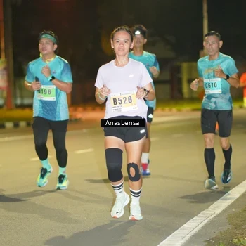Runner Photo 8794335