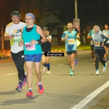 Runner Photo 8794430