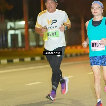 Runner Photo 8794431