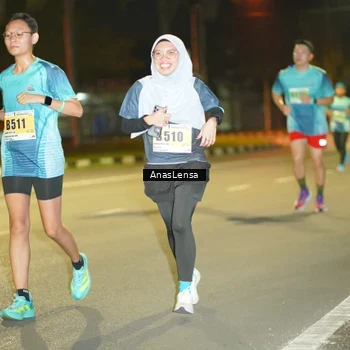 Runner Photo 8794475