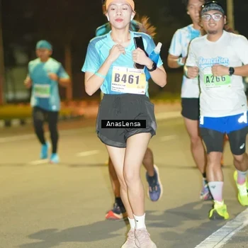 Runner Photo 8794516