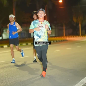 Runner Photo 8794665
