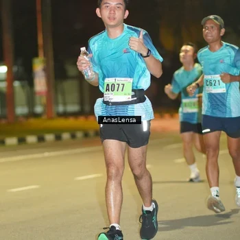 Runner Photo 8794671