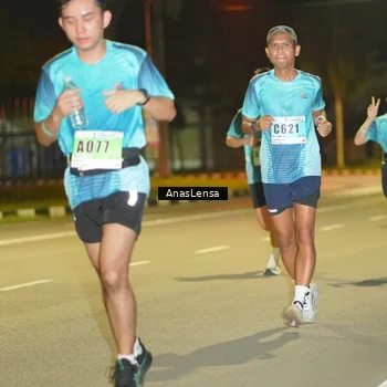 Runner Photo 8794685