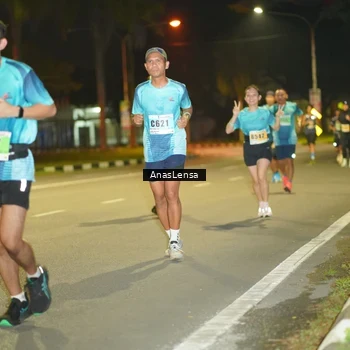 Runner Photo 8794686