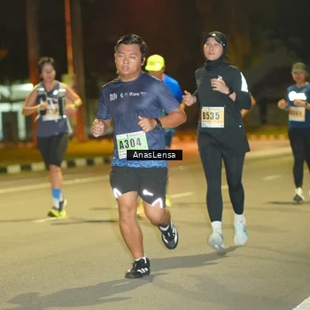 Runner Photo 8794751