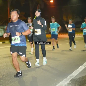 Runner Photo 8794773