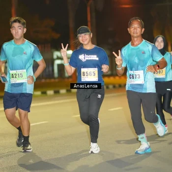 Runner Photo 8794808