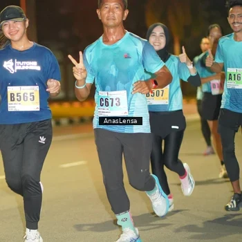 Runner Photo 8794811