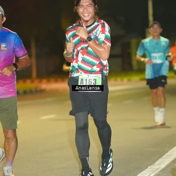 Runner Photo 8794893