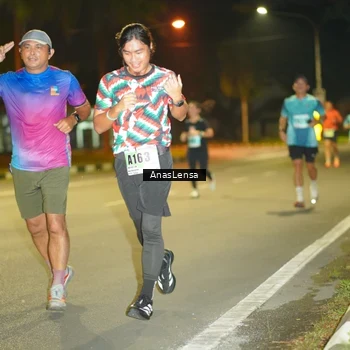 Runner Photo 8794906