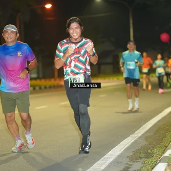 Runner Photo 8794907