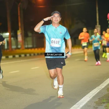 Runner Photo 8794924
