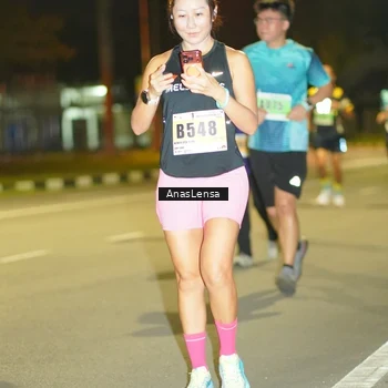 Runner Photo 8795001