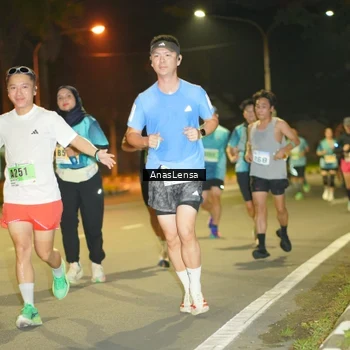 Runner Photo 8795024