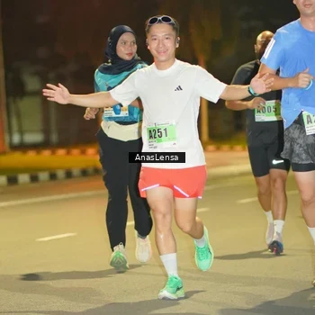 Runner Photo 8795029