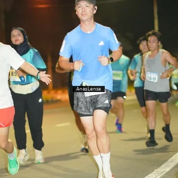 Runner Photo 8795034