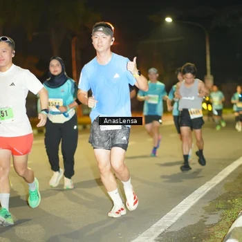 Runner Photo 8795048