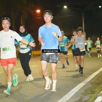 Runner Photo 8795049