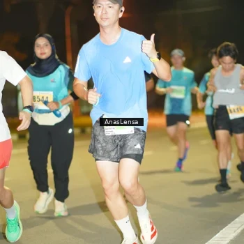 Runner Photo 8795051
