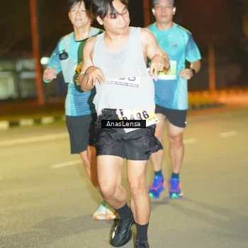 Runner Photo 8795070